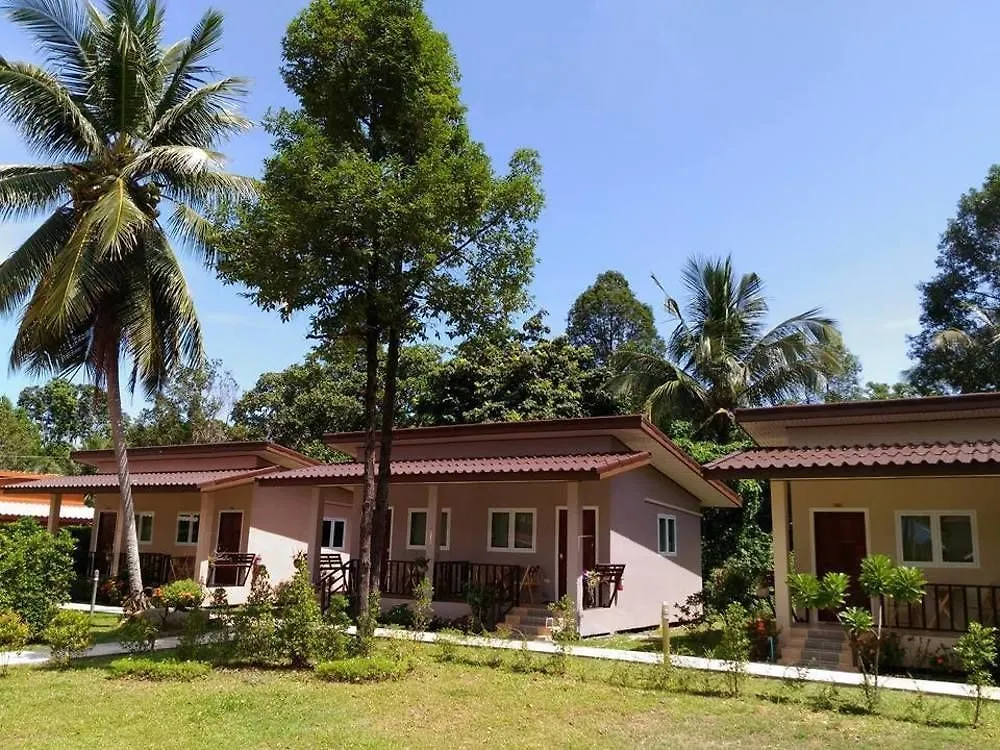 Resort Ser-En-Dip-I-Ty - Sha Extra Plus Koh Lanta